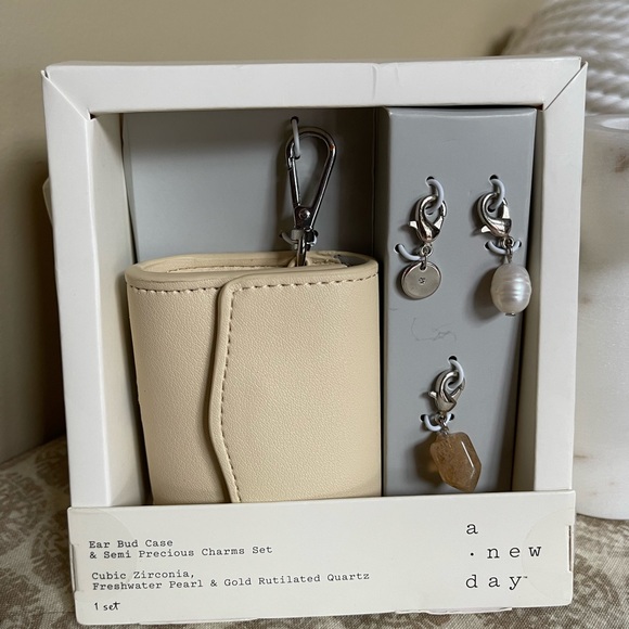 NWT A New Day AirPod case & Semi Precious Charm Set - Gift Set Gift Idea - Picture 3 of 10